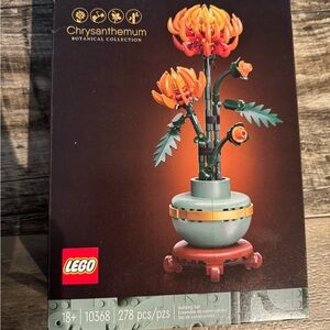 LEGO Chrysanthemum Botanical Collection - Vibrant Orange and Deep Green NWT